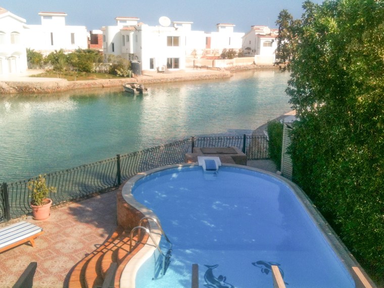 Villa With Garden And Pool In Promenade Area